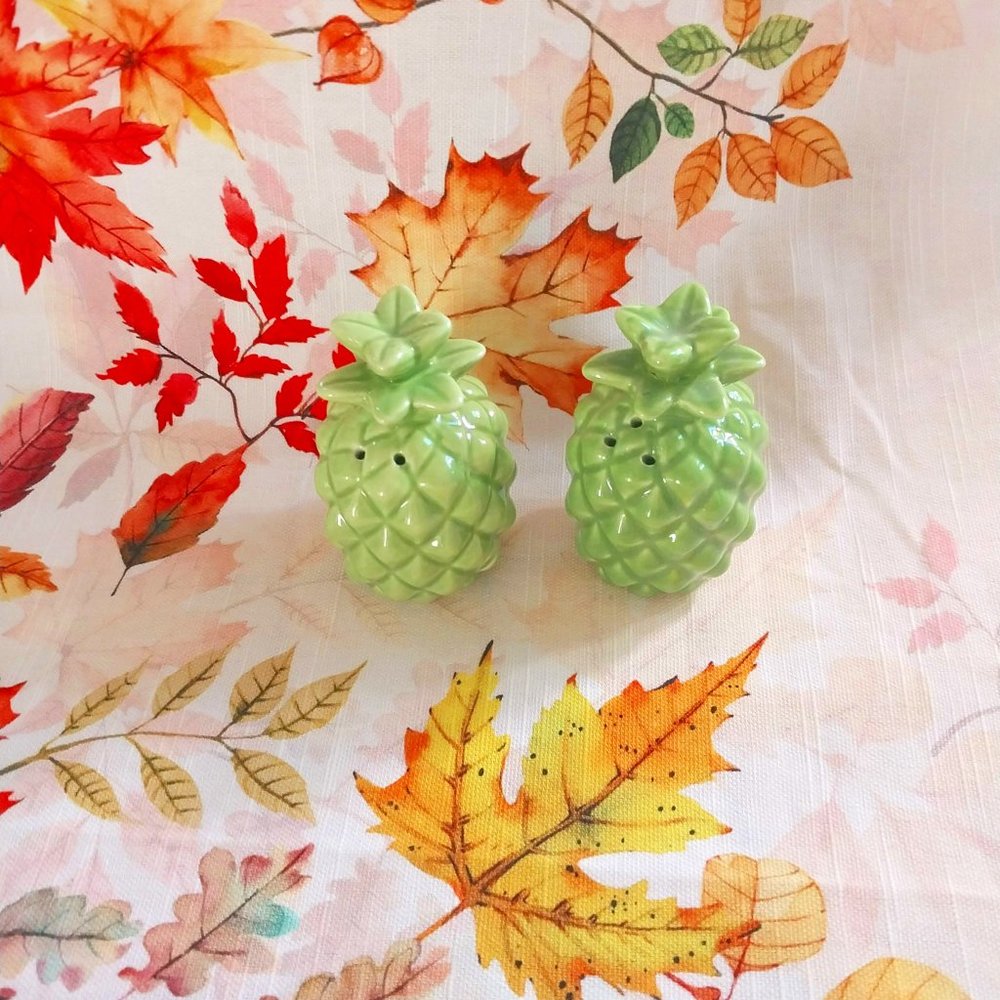 Vintage Green Ceramic Pineapple Salt & Pepper Shakers